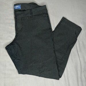 Old Navy Pixie Skinny Mid-Rise Pants